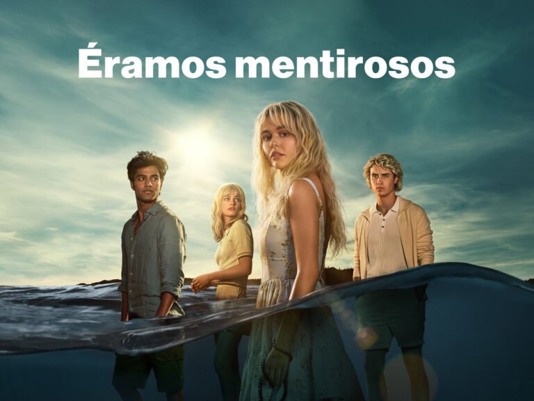 Foto de la serie éramos mentirosos con todos los protagonistas mirando a la cámara sumergidos hasta la cintura en la playa