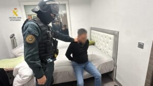 Seis trabajadores asiáticos liberados