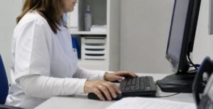 8 años de prisión para administrativa de hospital