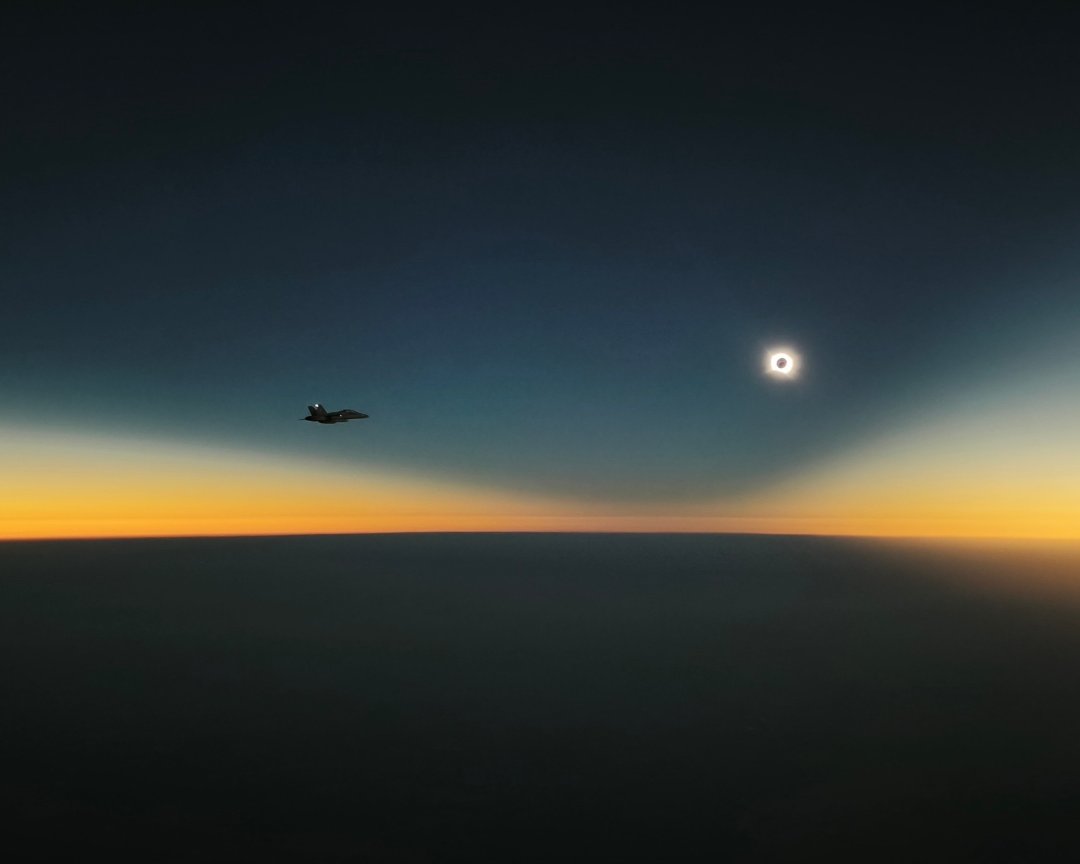 F18 del Ala 15 en el momento del eclipse | Ejército del Aire y del Espacio