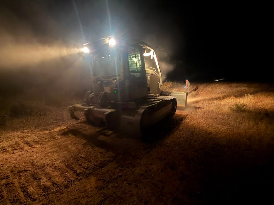 La Brigada X participa en las tareas de extinción del incendio de Huelva